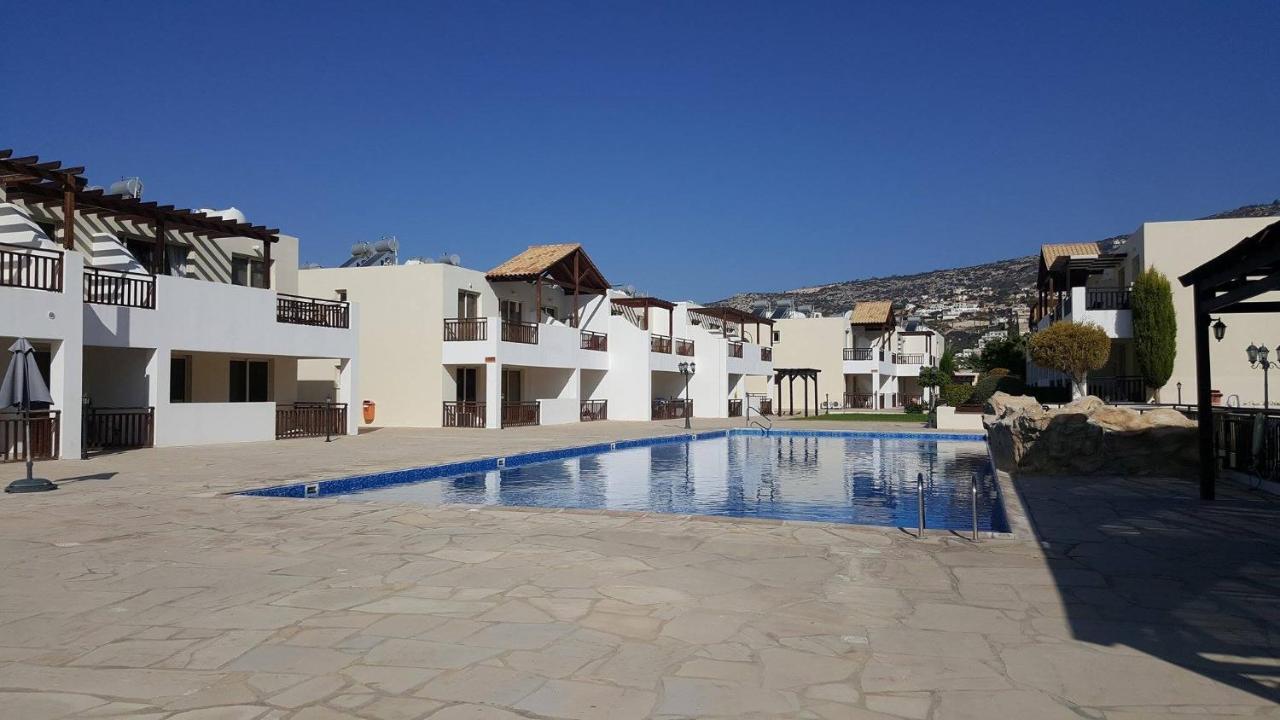 C5 Vanessa Poolside Apartment Peyia Esterno foto
